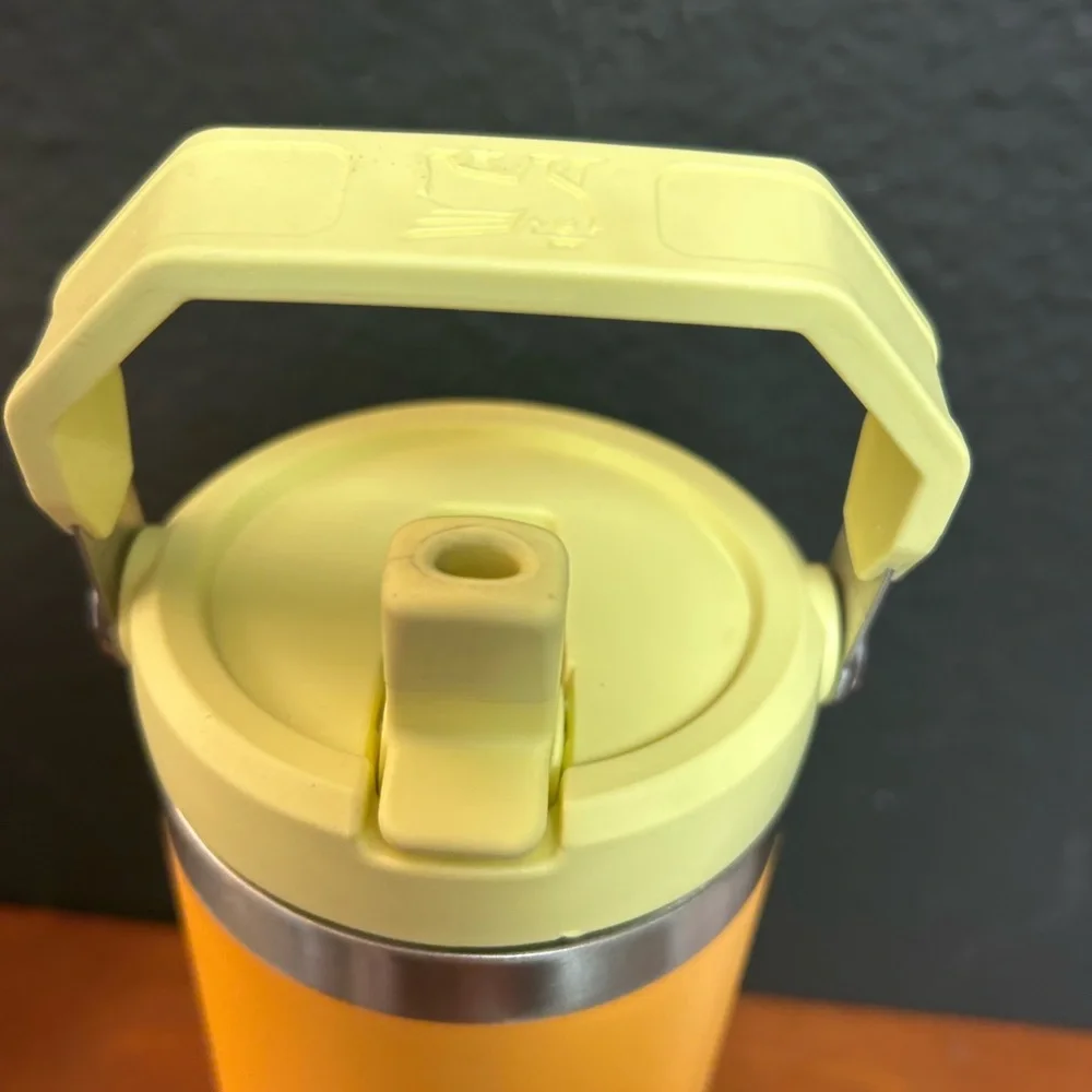LTD edition Stanley Ice Flow Flip Straw Tumbler 30oz in Marigold - Picture 6 of 9